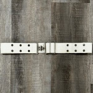 💞 Women’s 31” Khaki Canvas Belt